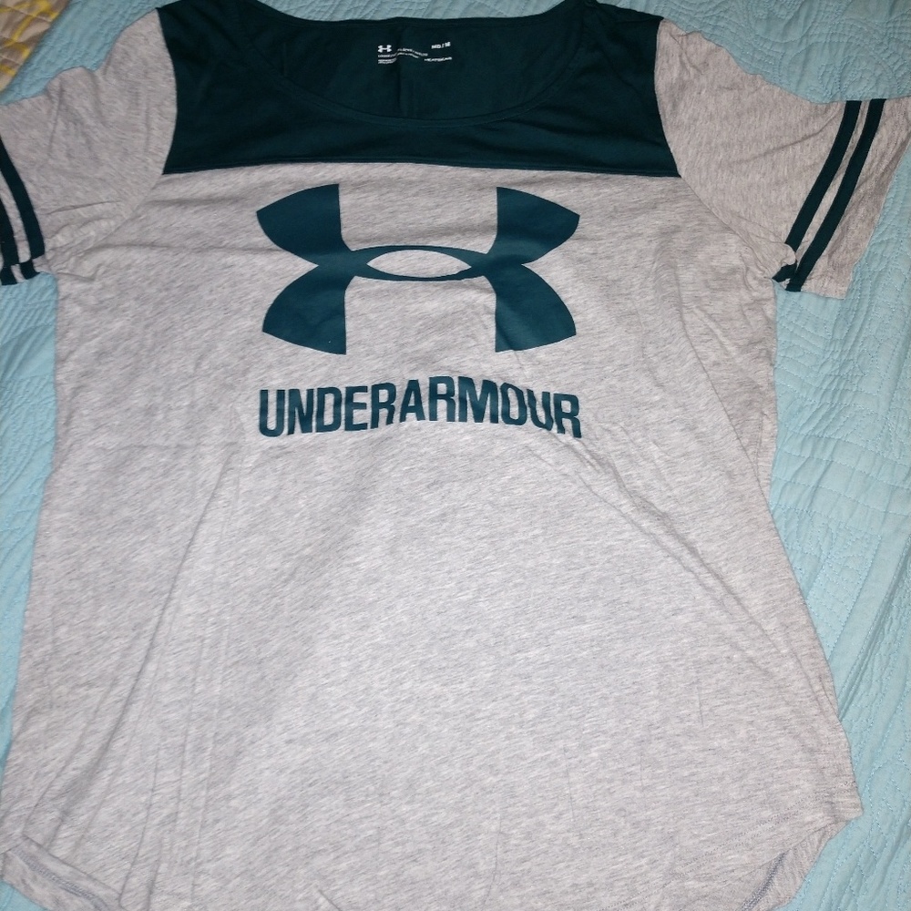✨ FLASH SALE✨Under Armour Shirt